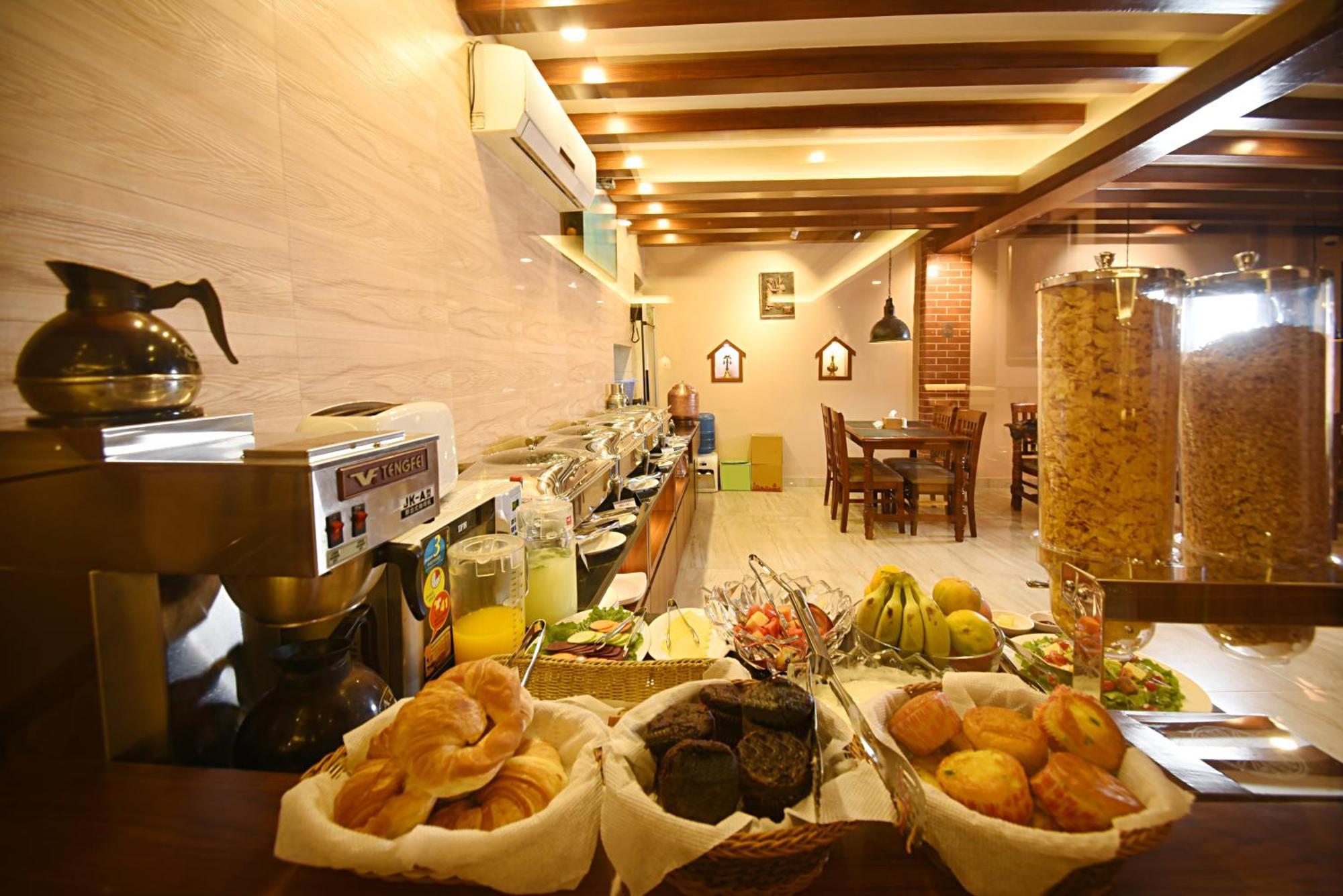 Kumari Boutique Hotel กาฐมาณฑุ ภายนอก รูปภาพ